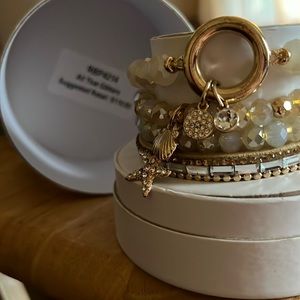 All That Glitters Bomb Party Stacks